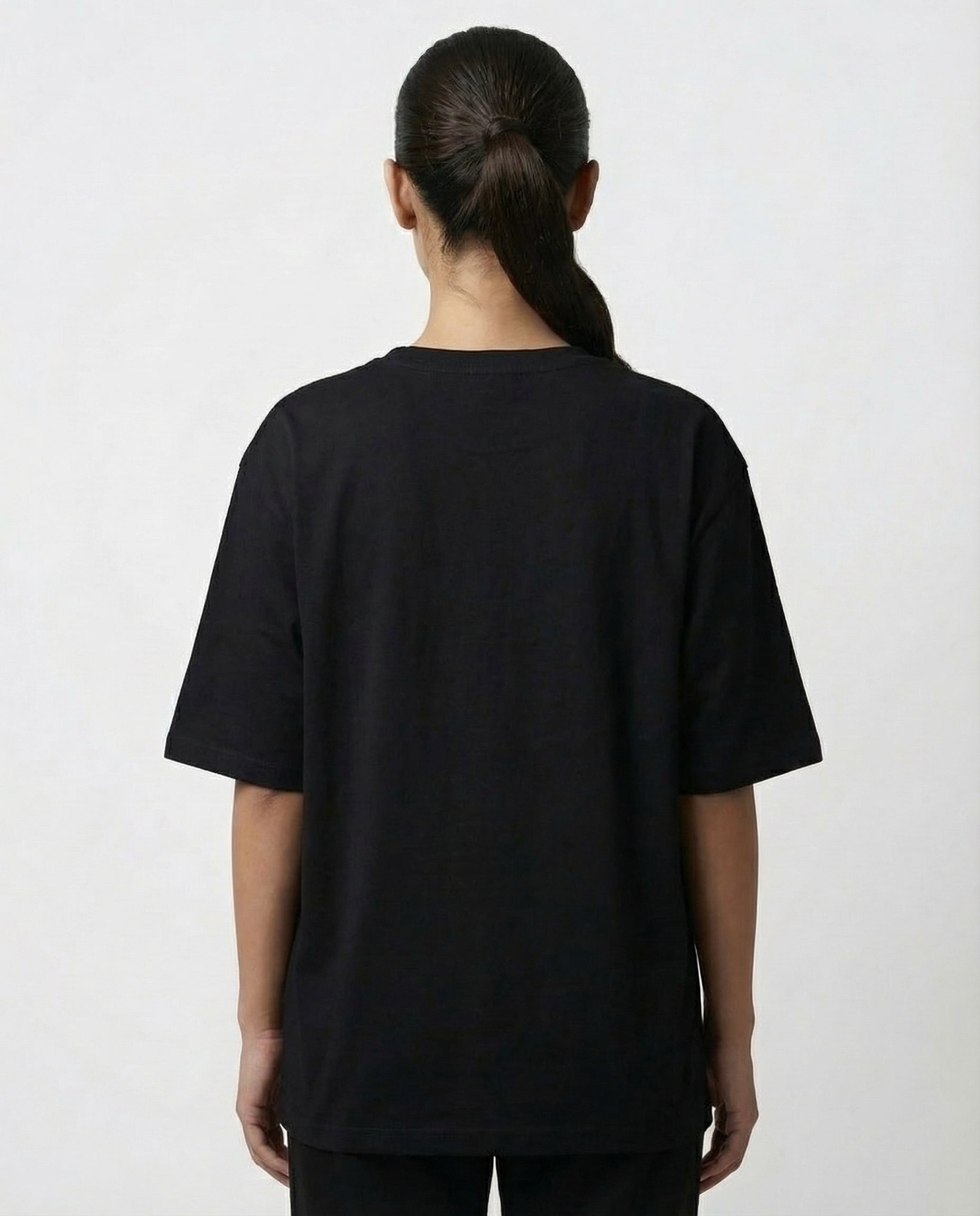 Relaxed Tee - Black